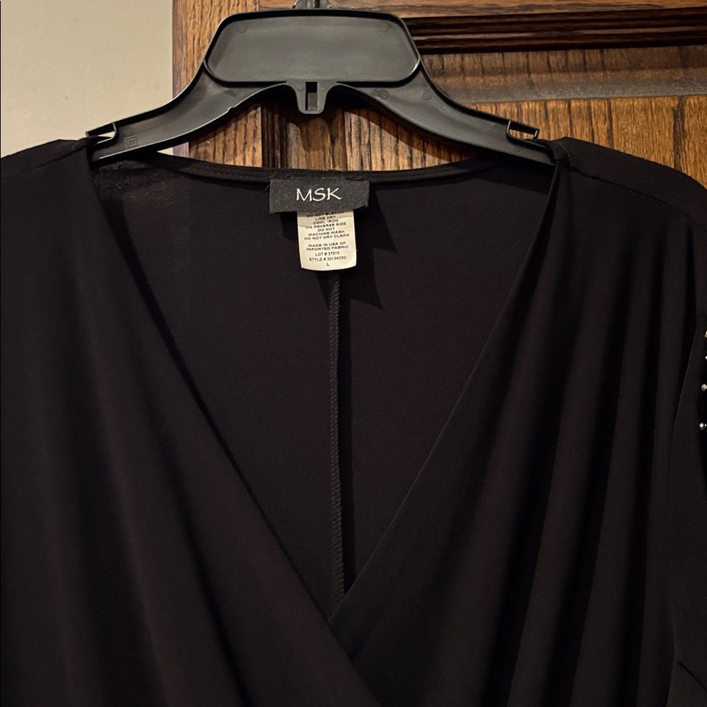 MSK Elegant Black V-Neck Dress